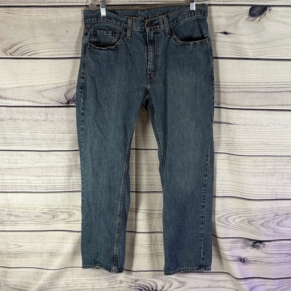 Levi's Men's denim size 32/30 style 559 Straight leg Blue Jeans